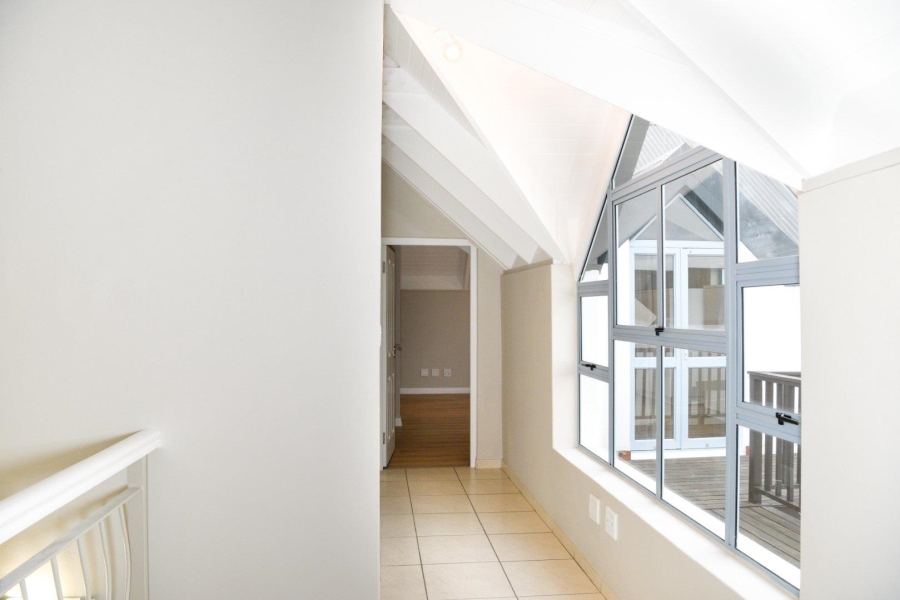 To Let 3 Bedroom Property for Rent in Big Bay Western Cape